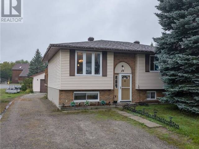 29 Carr Avenue Greater Sudbury Ontario, P3L 1M2 - 3 Bedrooms Home For Sale