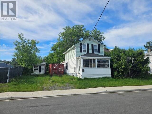 369 Agnes Greater Sudbury Ontario, P3B 2J2 - 1 Bedroom Home For Sale
