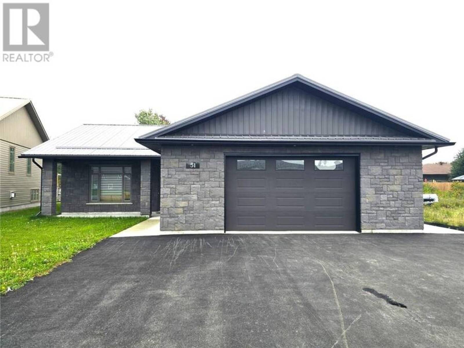 51 Oak St, Greater Sudbury, Ontario P0M 1H0