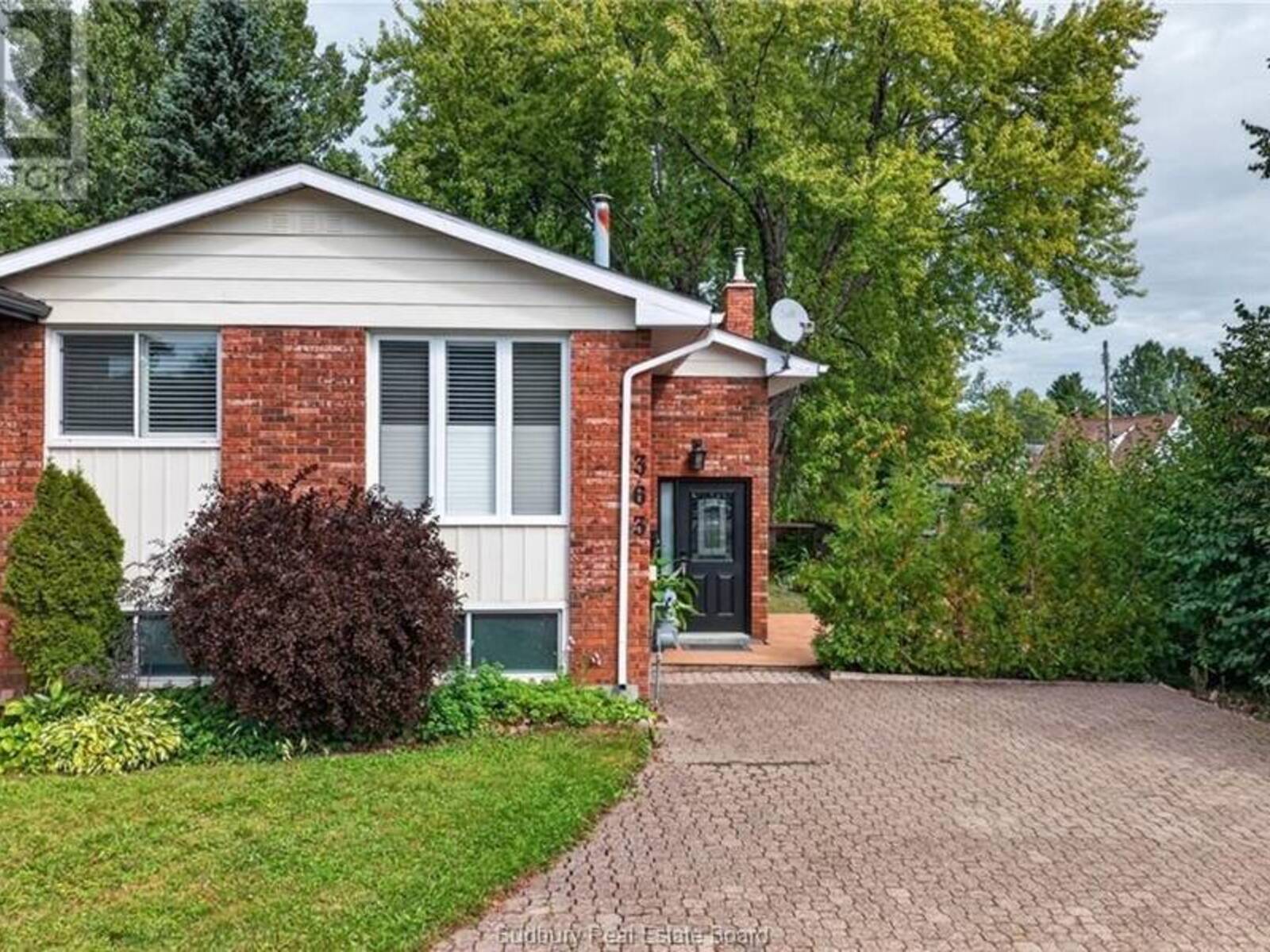 363 Woodland Avenue, Greater Sudbury, Ontario P3Y 1N2