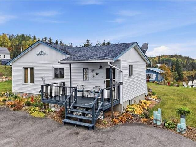 7141 Hwy 17 E St. Charles Ontario, P0M 1X0 - 4 Bedrooms Waterfront Home For sale