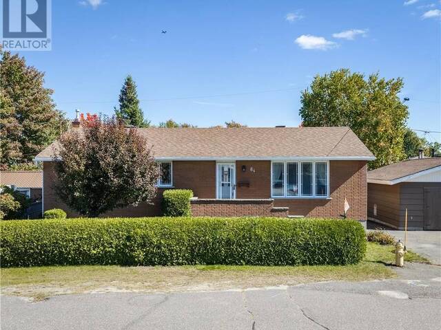 84 Neelon Avenue Greater Sudbury Ontario, P3B 3K1 - 4 Bedrooms Home For Sale