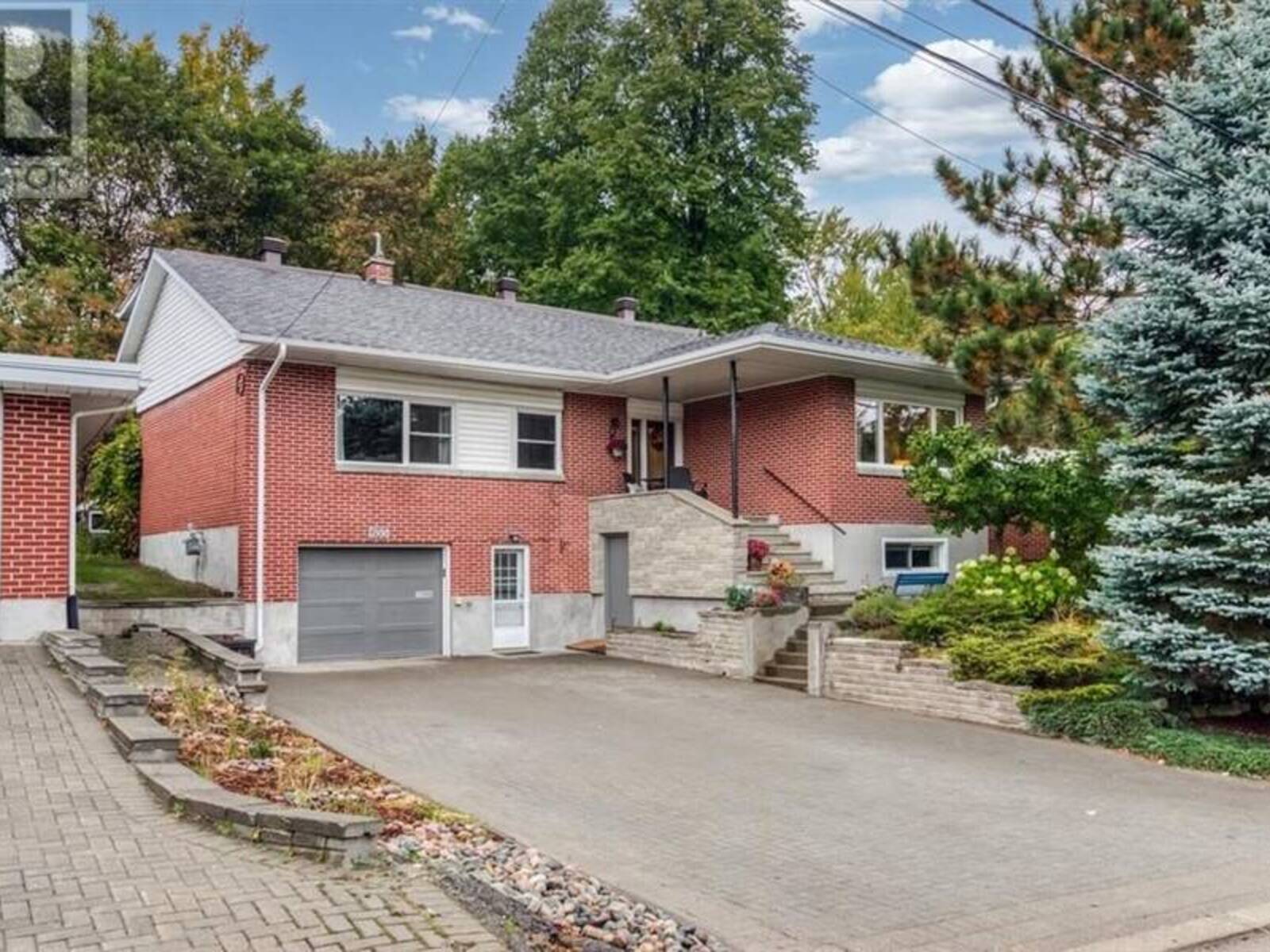 655 Beaton Avenue, Greater Sudbury, Ontario P3E 3J5