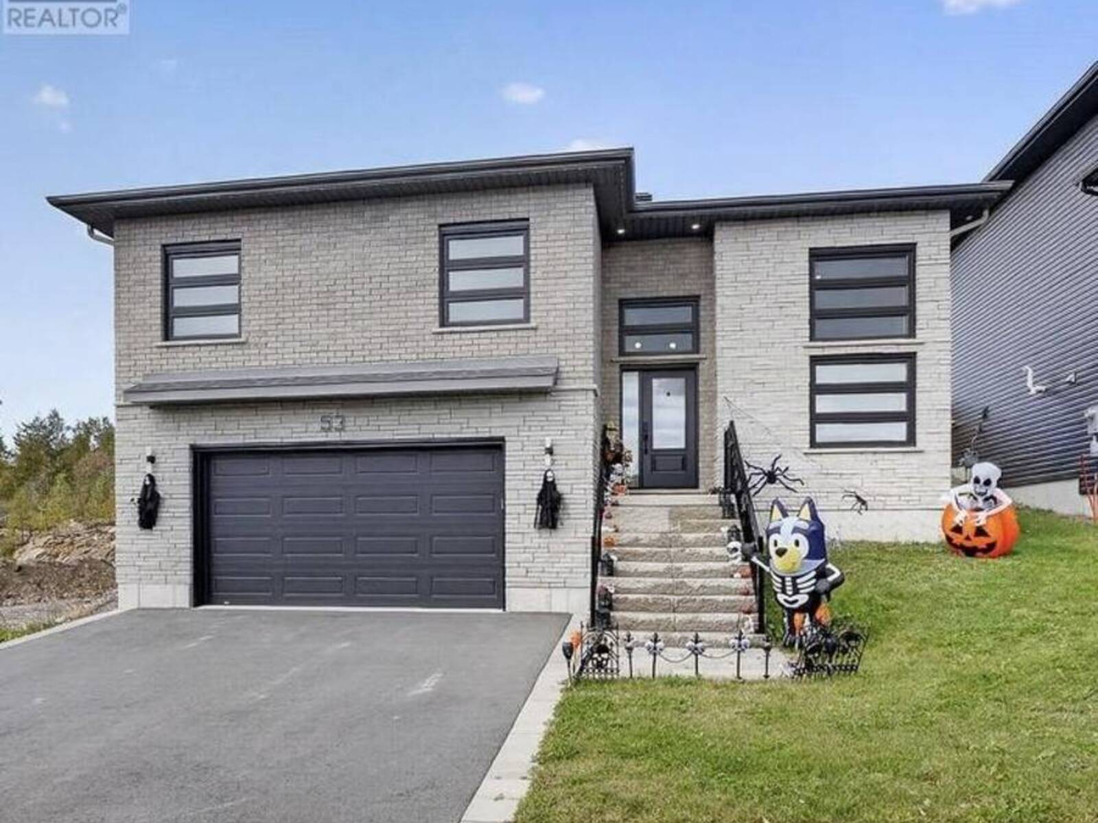53 Hazelton, Greater Sudbury, Ontario P3B 0G6