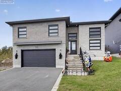 53 Hazelton Greater Sudbury Ontario, P3B 0G6