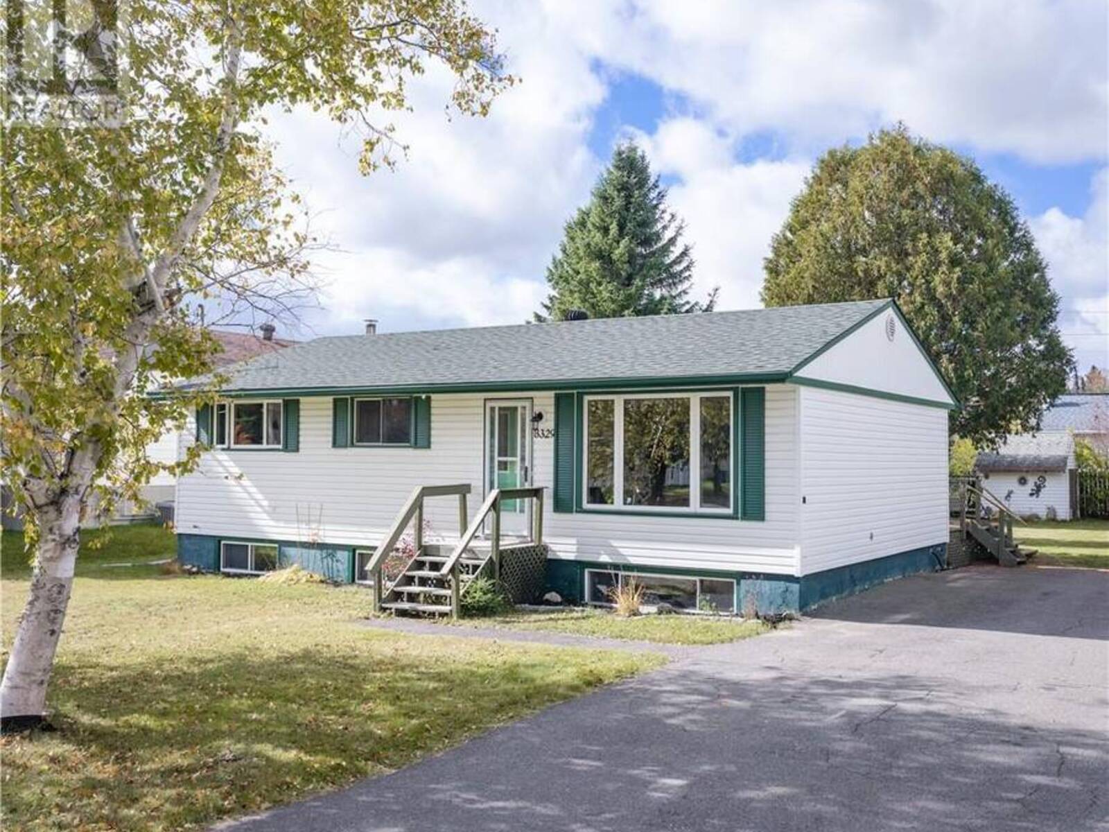 3329 Romeo Street, Val Caron, Ontario P3N 1G8