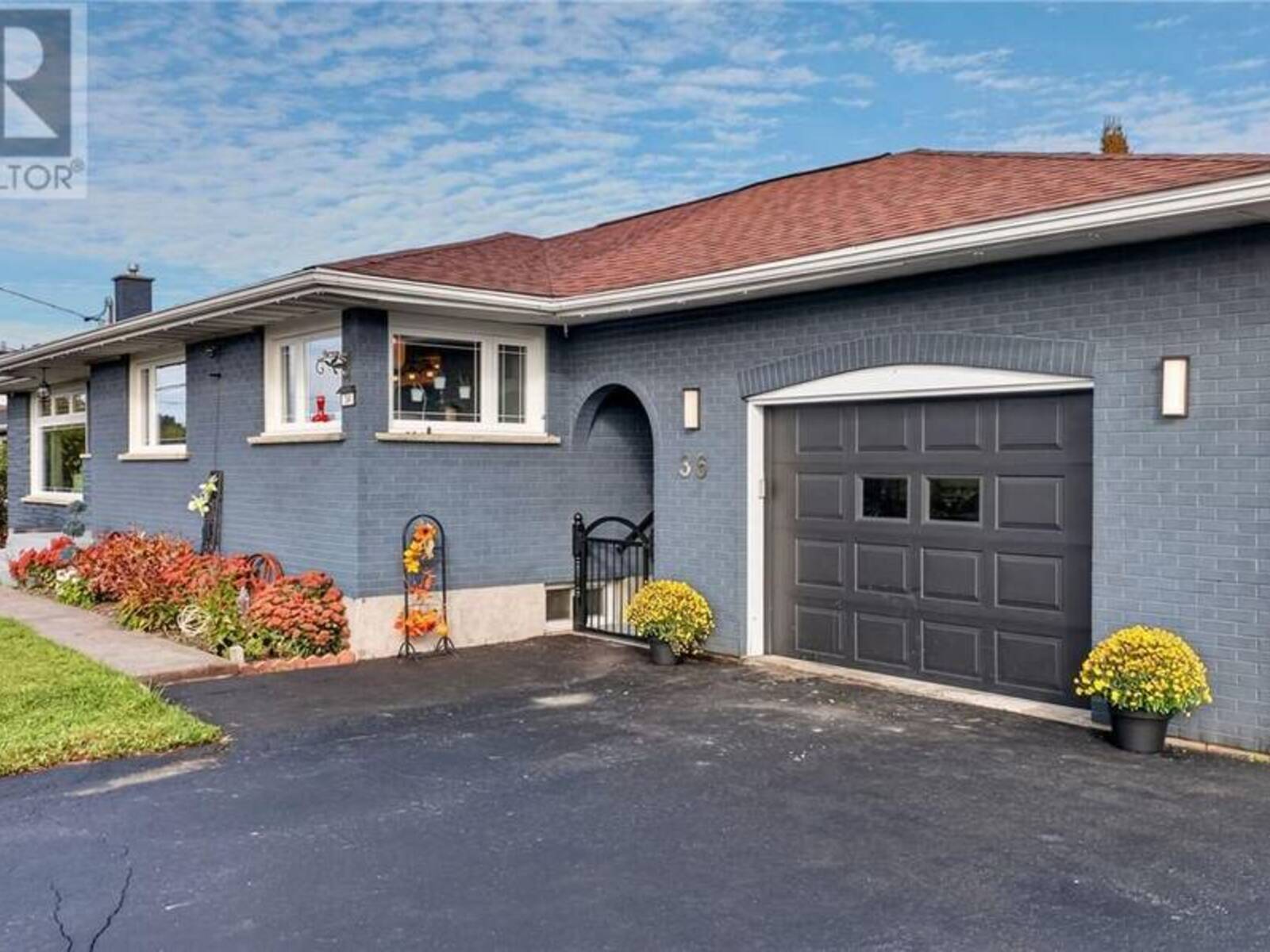 36 EDWARD Avenue, Chelmsford, Ontario P0M 1L0