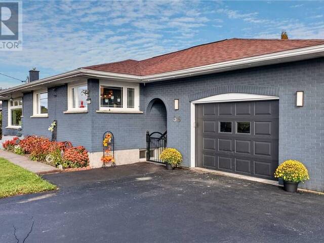 36 EDWARD Avenue Chelmsford Ontario, P0M 1L0 - 5 Bedrooms Home For Sale