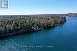 C CLUB ISLAND | Leeds and the Thousand Islands Ontario | Slide Image Nine
