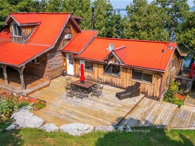 8 BERNIES LANE Frontenac Islands Ontario, K0H 2Y0