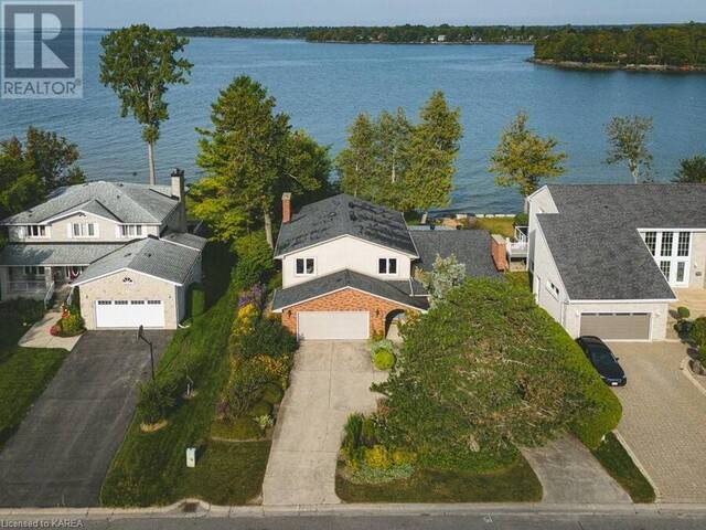 86 LAKESHORE Boulevard Kingston Ontario, K7M 6R5