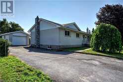 87 OXFORD Crescent | Amherstview Ontario | Slide Image Three