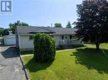 87 OXFORD Crescent | Amherstview Ontario | Slide Image Five