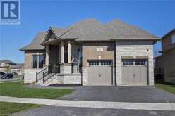 876 ROSHAN DRIVE | Kingston Ontario | Slide Image Three