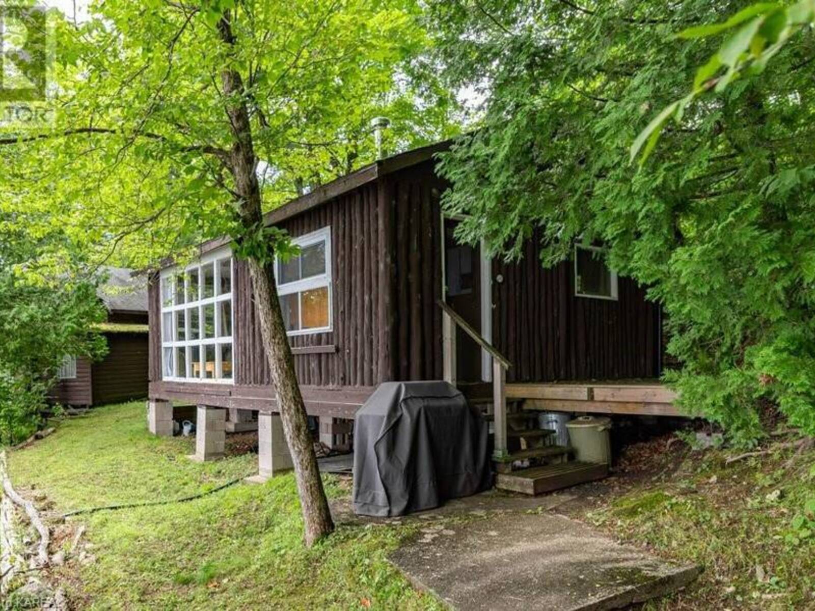 1020 COUTLEE POINT Lane, Sharbot Lake, Ontario K0H 2P0