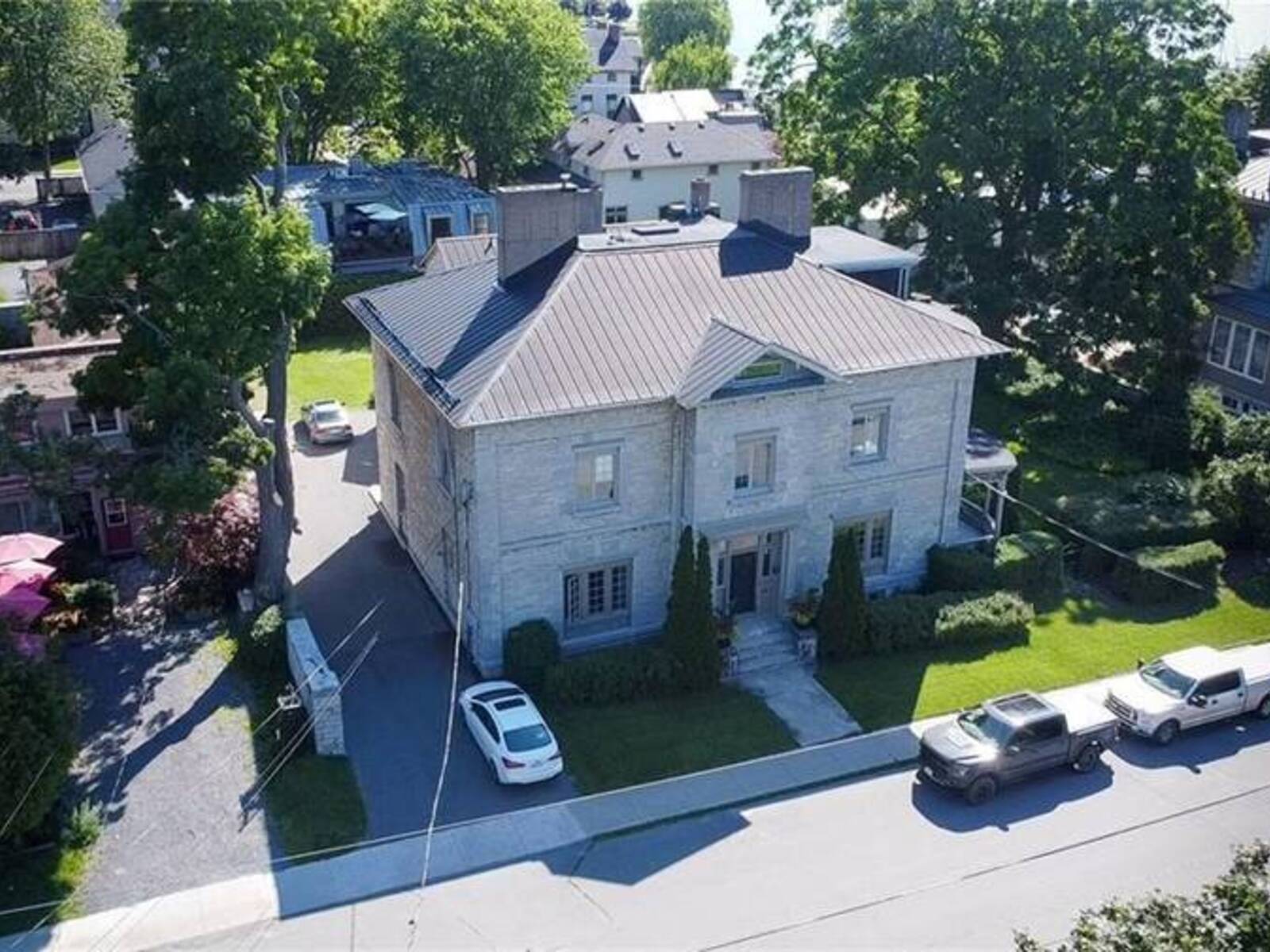 5 EMILY Street, Kingston, Ontario K7L 2W2