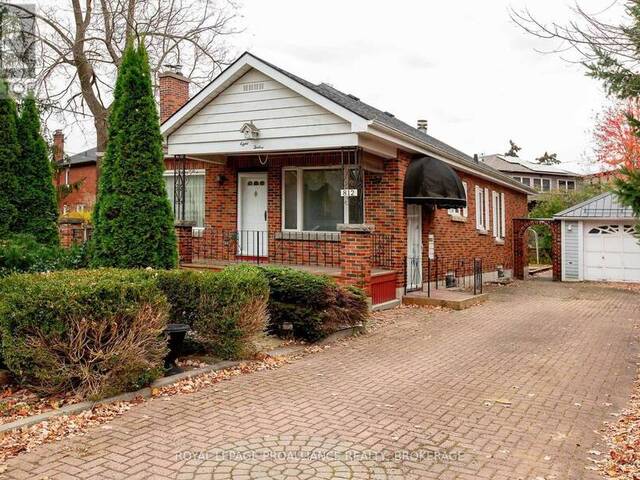 812 JOHNSON STREET Kingston Ontario, K7L 2B5