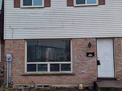 25 - 901 OAKVIEW AVENUE Kingston Ontario, K7M 6V4