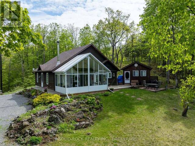 21C SWAIN LANE South Frontenac Ontario, K0H 1W0 - 3 Bedrooms Waterfront Home For sale