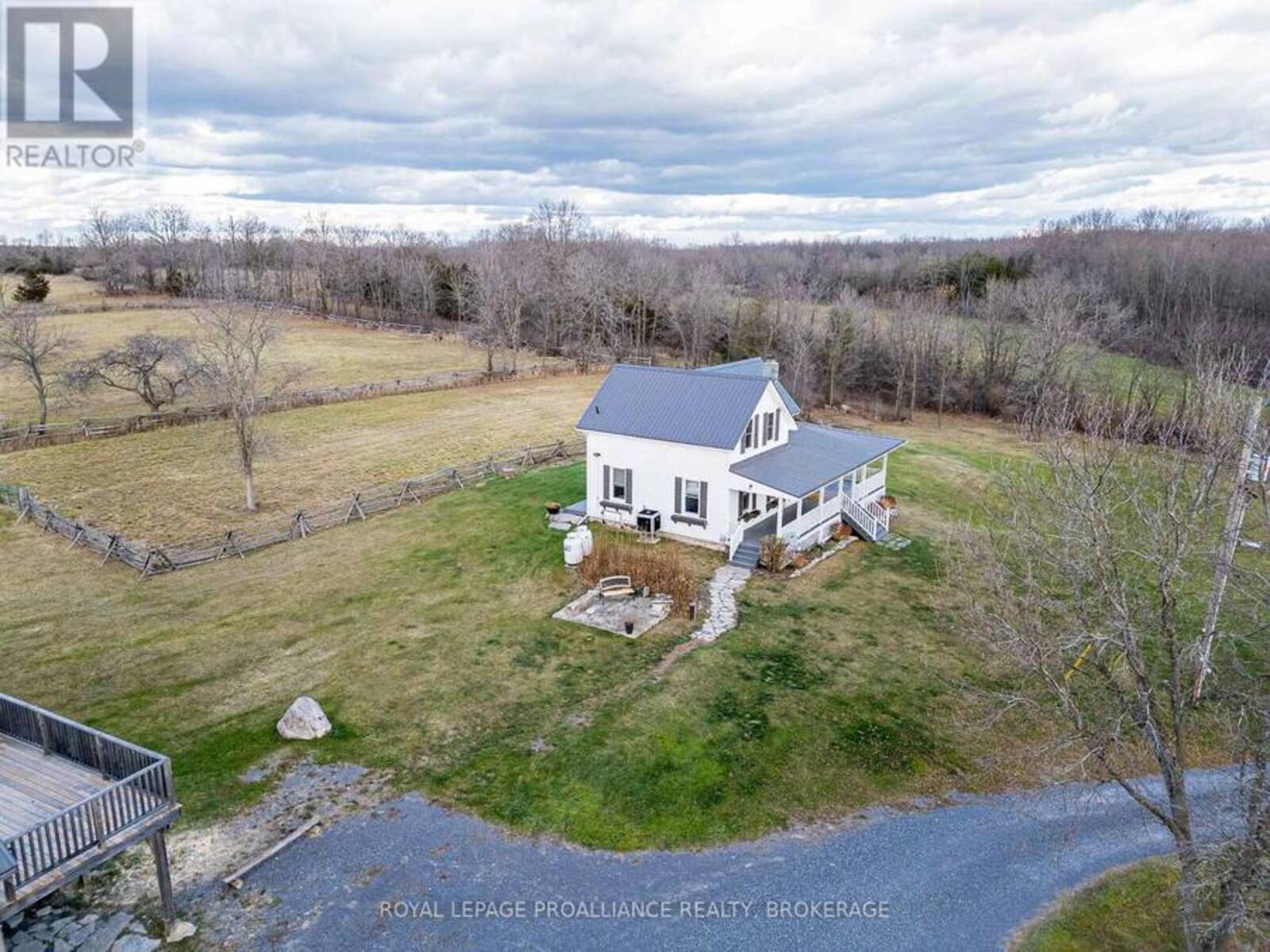 4854 COLEBROOK ROAD, South Frontenac, Ontario K0H 1V0