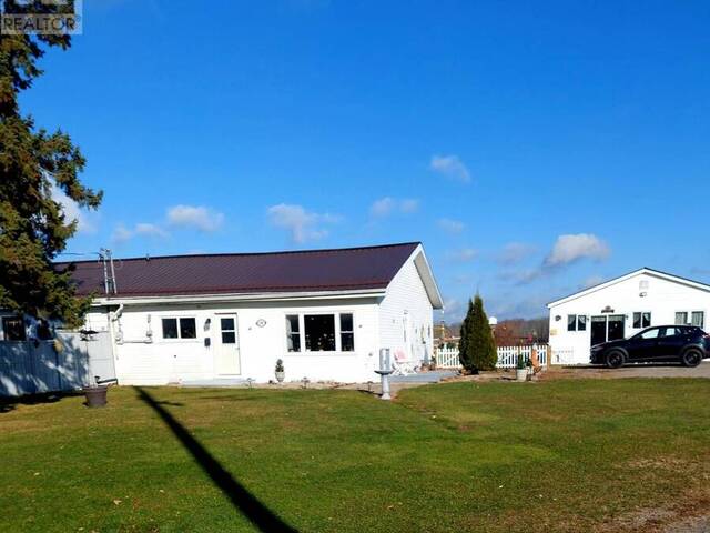 248 CEMETERY ROAD Gananoque Ontario, K7G 1V8