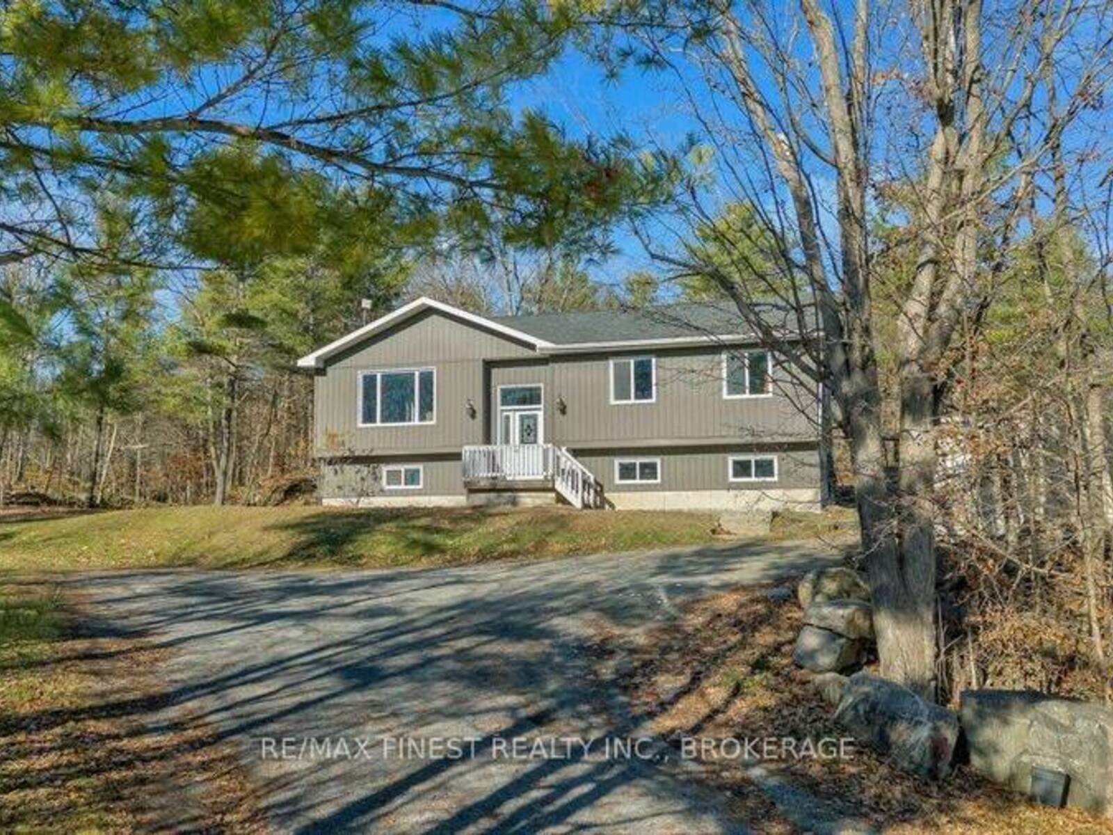 4947 RAMPARTS ROAD, South Frontenac, Ontario K0H 1H0