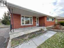 68 MACKENZIE CRESCENT | Kingston Ontario | Slide Image Two