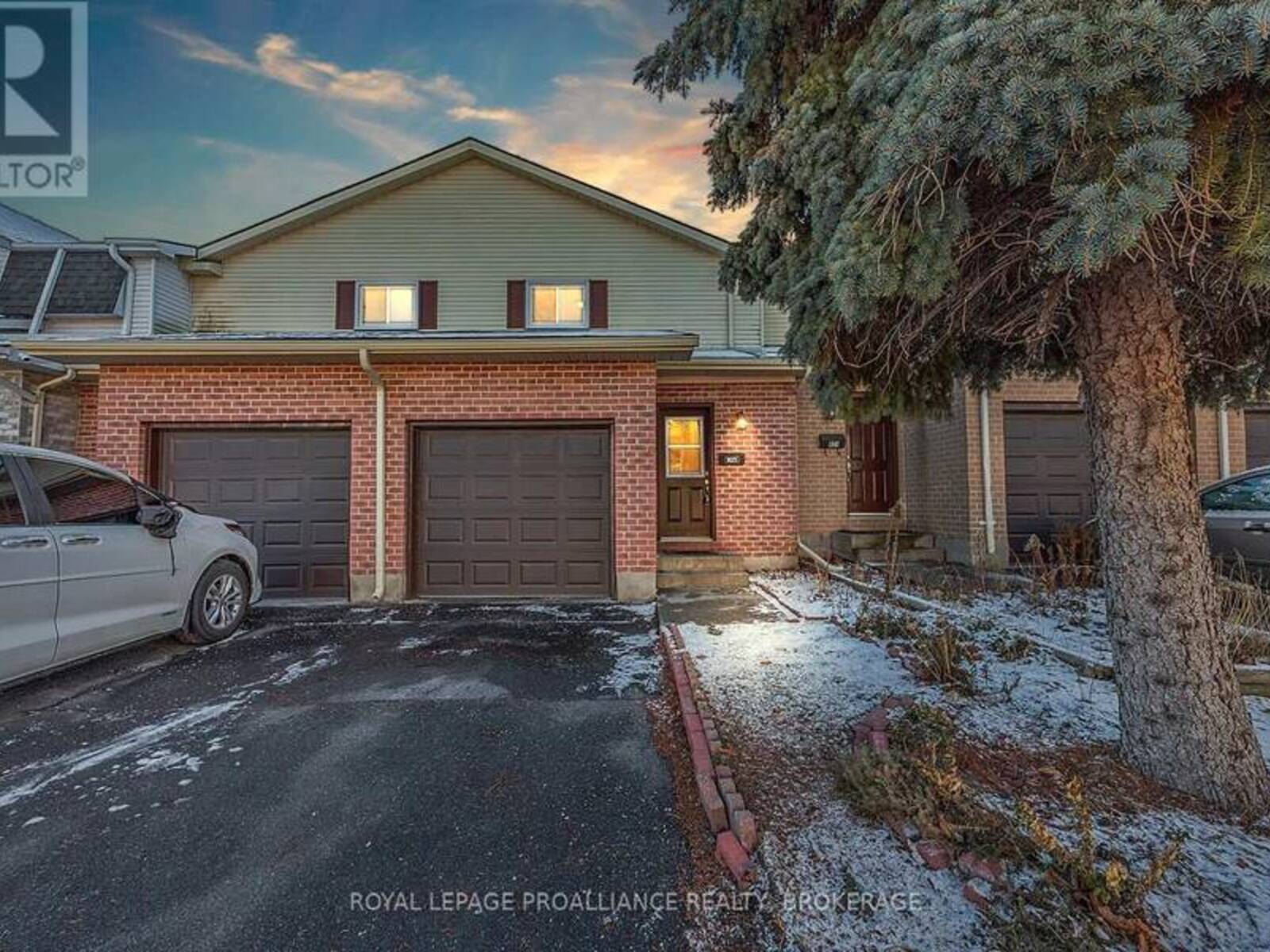 823 DATZELL LANE, Kingston, Ontario K7M 7R7