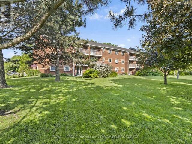 101 - 573 ARMSTRONG ROAD Kingston Ontario, K7M 8J8 - 2 Bedrooms Condo For Sale