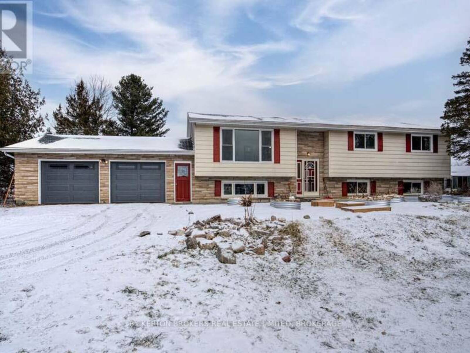 4538 COUNTY RD 2 ROAD W, Leeds and the Thousand Islands, Ontario K7G 2V6