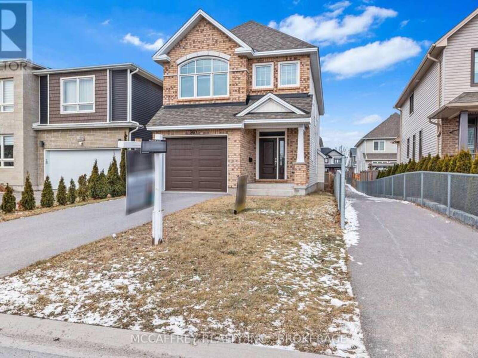 860 STONEWALK DRIVE, Kingston, Ontario K7K 0H2