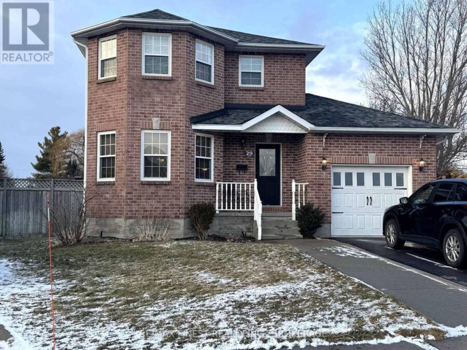 29 RICHDALE COURT, Kingston, Ontario K7K 6N3