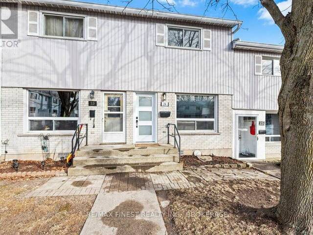 24 - 4427 BATH ROAD Loyalist Ontario, K7N 1A1