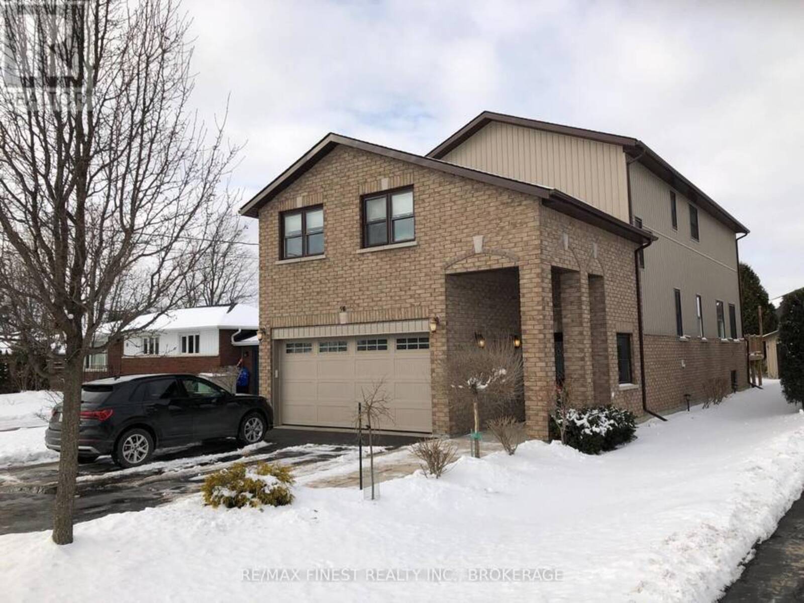 56 DALGLEISH AVENUE, Kingston, Ontario K7L 5H6