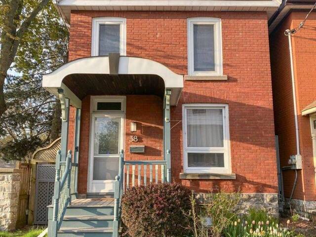 38 ORDNANCE STREET Kingston Ontario, K7K 1G4