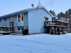 683 COUNTY RD 2 ROAD E Leeds and the Thousand Islands Ontario, K0E 1L0