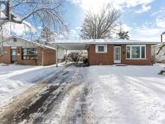 152 CALDERWOOD DRIVE Kingston Ontario, K7M 6M3