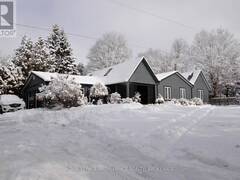 118 WOODVALE ROAD Leeds and the Thousand Islands Ontario, K0E 1L0