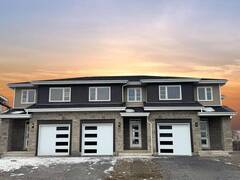 226 DR RICHARD JAMES CRESCENT Loyalist Ontario, K7N 0E9