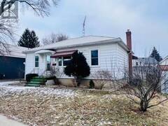 88 THOMAS STREET W Greater Napanee Ontario, K7R 2H1