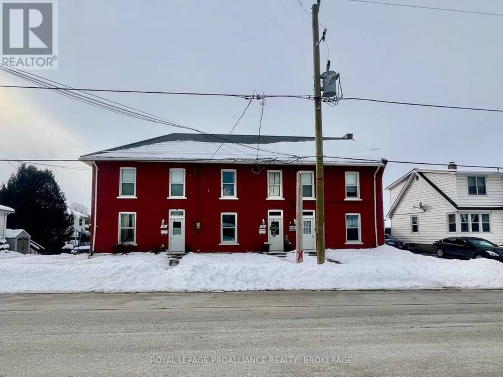 30/32/34 VICTORIA AVENUE, Gananoque, Ontario K7G 2R8