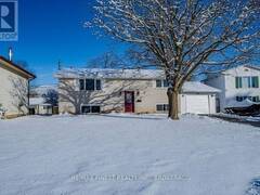 576 CHESHAM PLACE Kingston Ontario, K7M 5T5