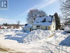 49 BEECH CRESCENT Smiths Falls Ontario, K7A 3V7