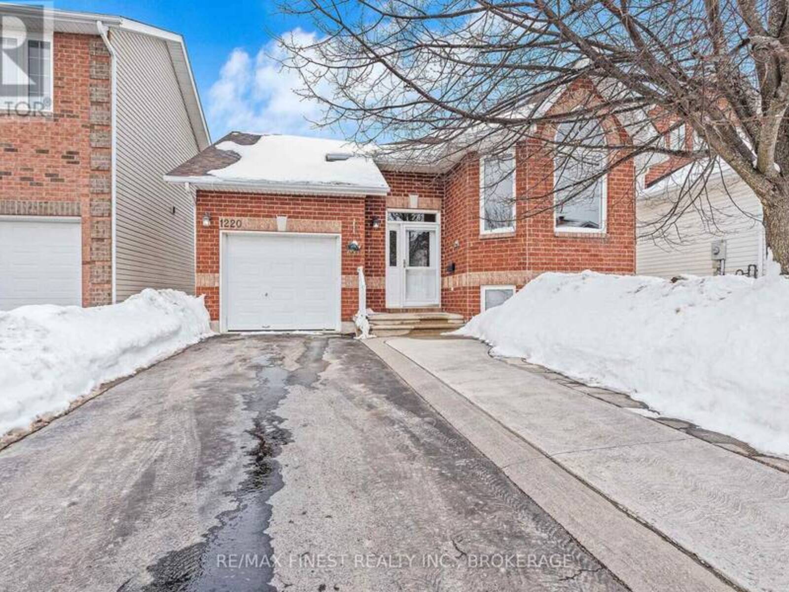 1220 CYPRUS ROAD, Kingston, Ontario K7K 7K4