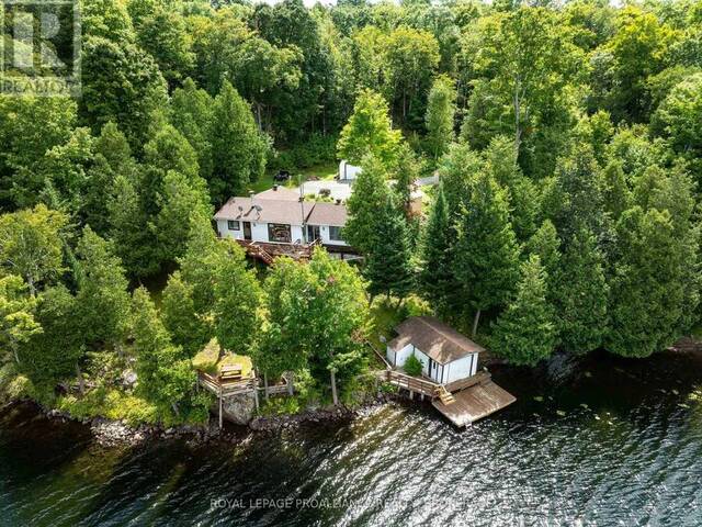 372 MURPHY ROAD #100 Westport Ontario, K0G 1X0 - 5 Bedrooms Waterfront Home For sale
