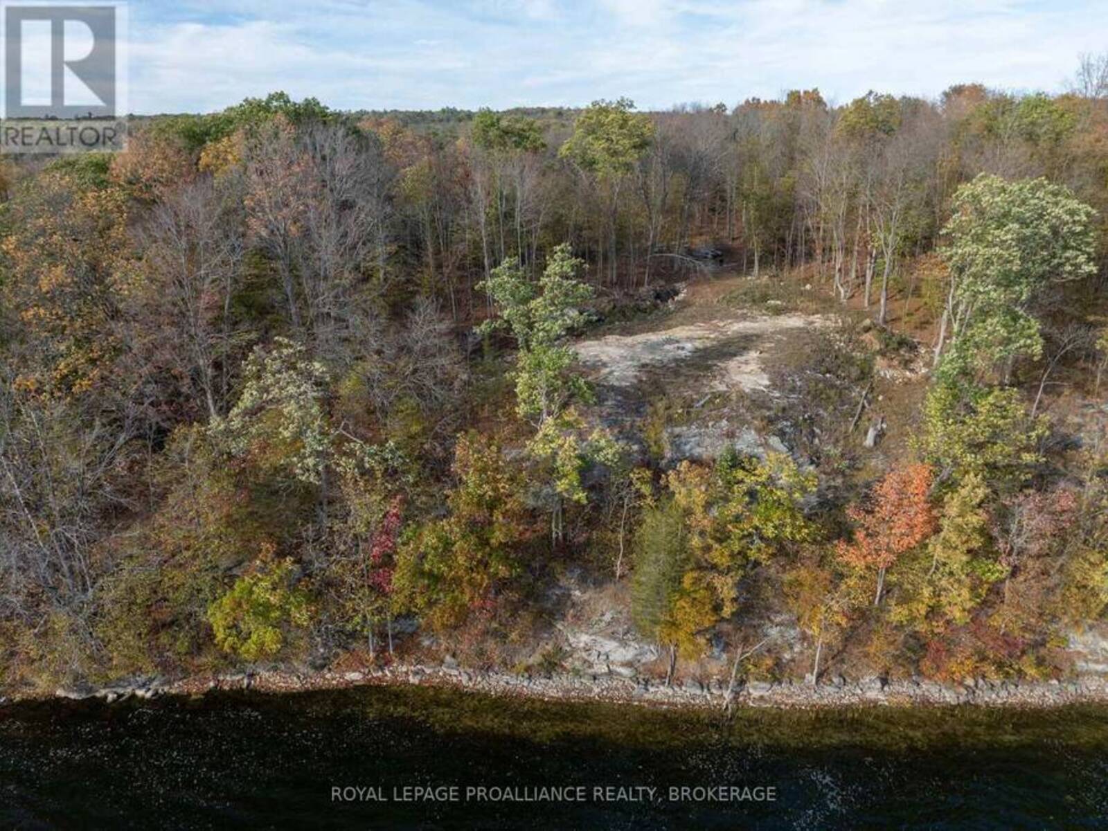 485 STAFFORD LANE, South Frontenac, Ontario K0H 1H0