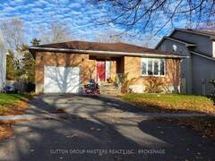14 HERITAGE DRIVE Loyalist Ontario, K0H 1G0