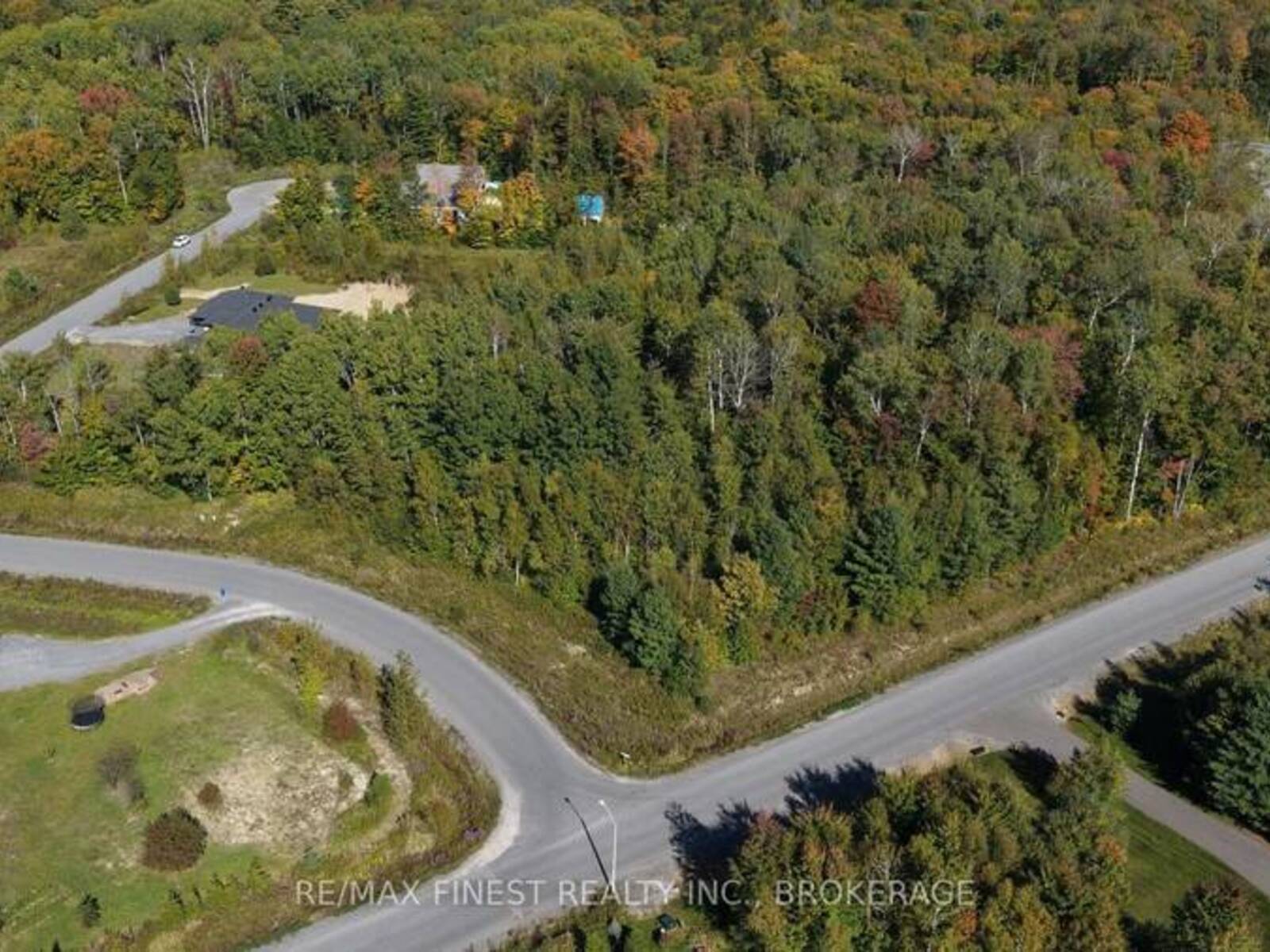 1581 KINSELLA DRIVE, Ottawa, Ontario K4C 0B2