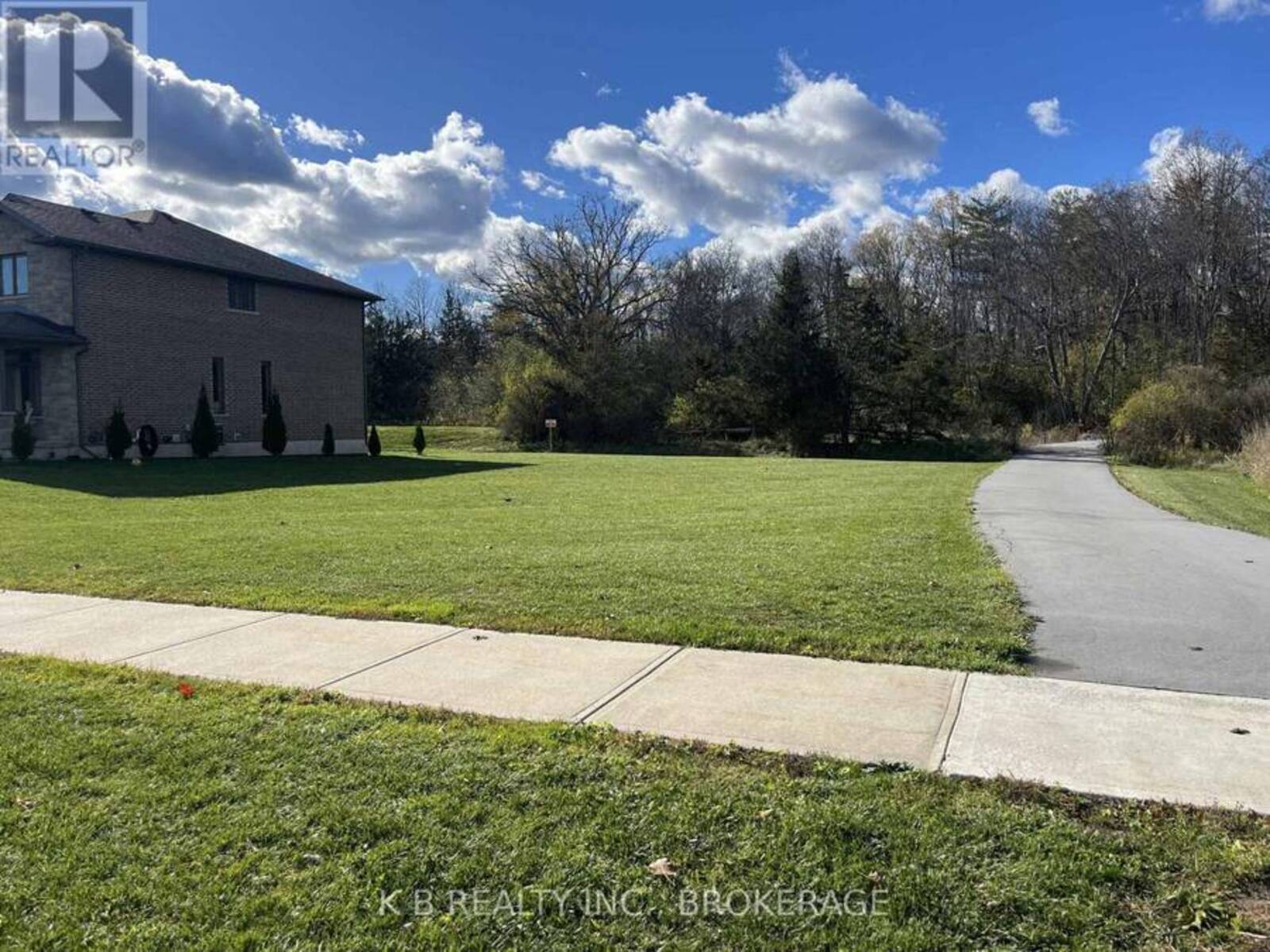 104 CHERRYWOOD PARKWAY, Greater Napanee, Ontario K7R 0B1