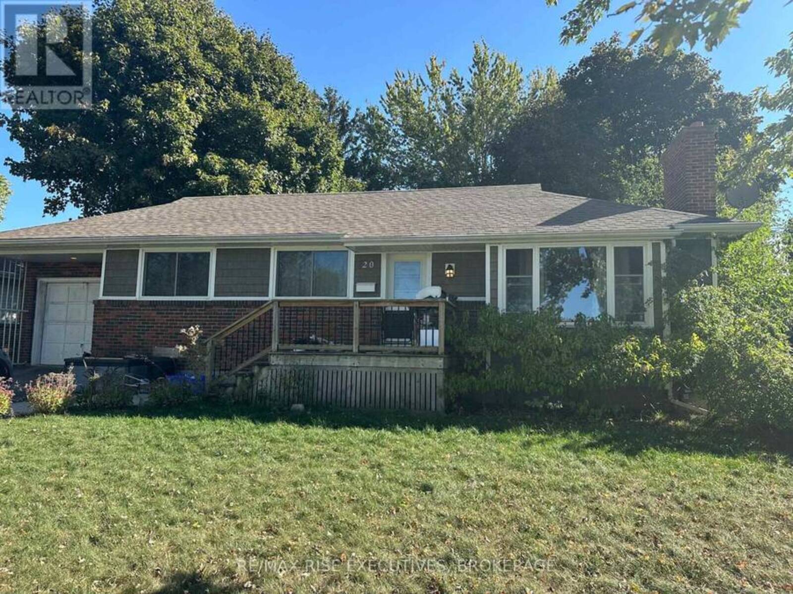 20 ELIZABETH AVENUE, Kingston, Ontario K7M 3G8